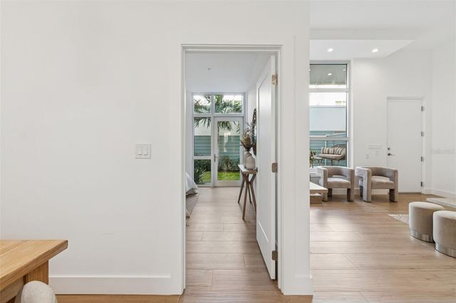 1343 4TH STREET 101, Sarasota, FL 34236