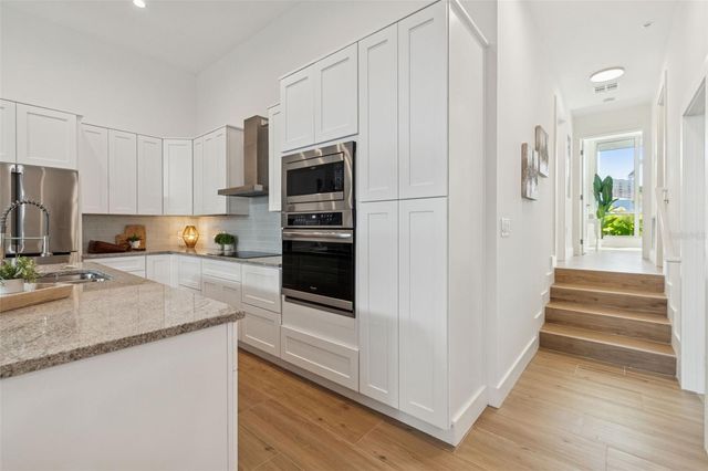 1343 4TH STREET 101, Sarasota, FL 34236