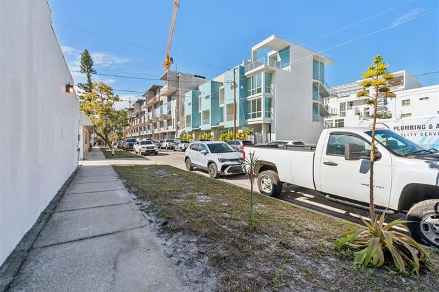 1343 4TH STREET 101, Sarasota, FL 34236