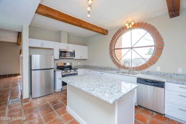 4 Cochise Lane, Bisbee, AZ 85603