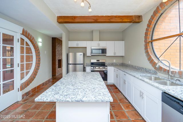 4 Cochise Lane, Bisbee, AZ 85603