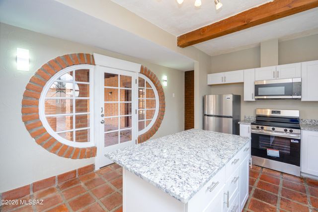 4 Cochise Lane, Bisbee, AZ 85603