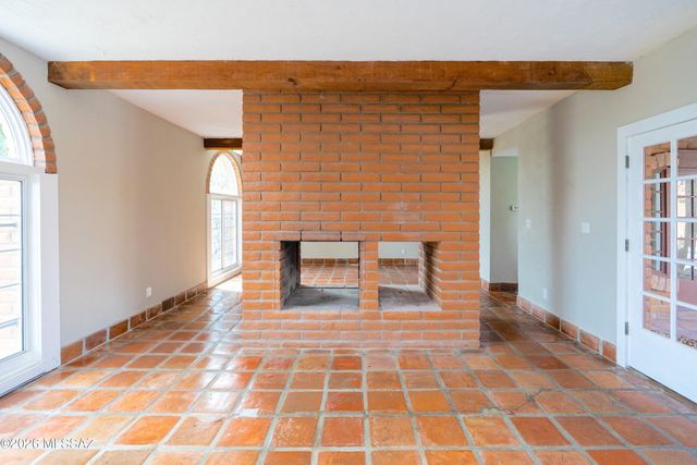 4 Cochise Lane, Bisbee, AZ 85603