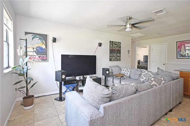 321 High Low Drive, New Braunfels, TX 78132