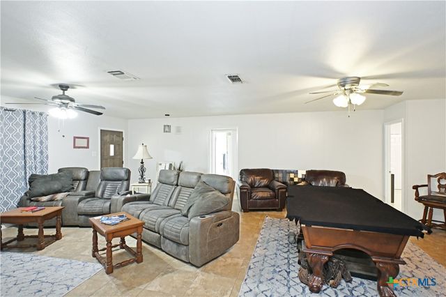 321 High Low Drive, New Braunfels, TX 78132