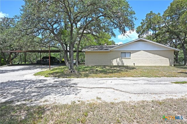 321 High Low Drive, New Braunfels, TX 78132