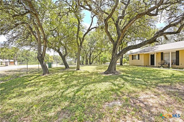 321 High Low Drive, New Braunfels, TX 78132