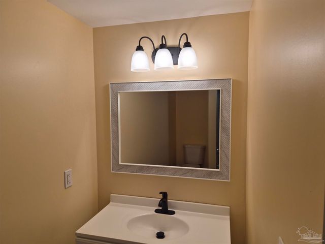 1800 N 58th Ave, Pensacola, FL 32506