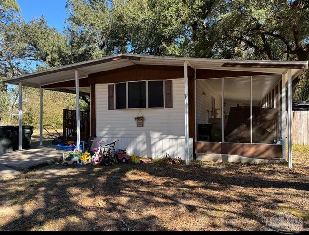 1800 N 58th Ave, Pensacola, FL 32506