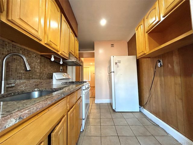 30-15 82nd Street, East Elmhurst, NY 11370