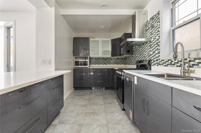 154-09 35th Avenue, Flushing, NY 11354