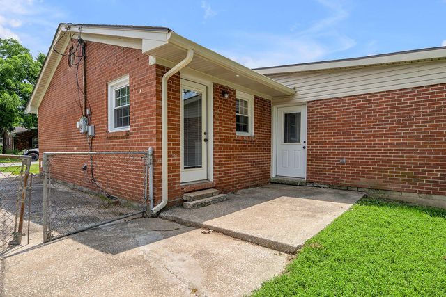 845 Mildred Street, Versailles, KY 40383