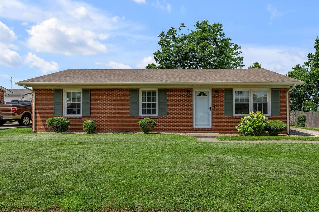 845 Mildred Street, Versailles, KY 40383