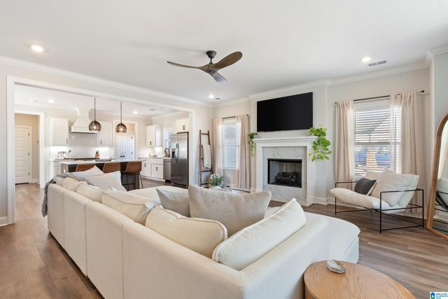 5048 SIMMS RIDGE, Pelham, AL 35124