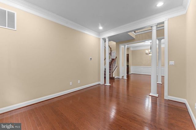 47672 PAULSEN SQ, Sterling, VA 20165