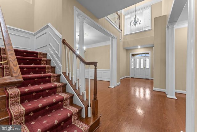 47672 PAULSEN SQ, Sterling, VA 20165