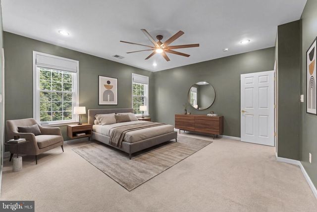 47672 PAULSEN SQ, Sterling, VA 20165