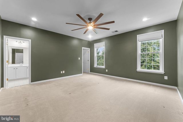 47672 PAULSEN SQ, Sterling, VA 20165