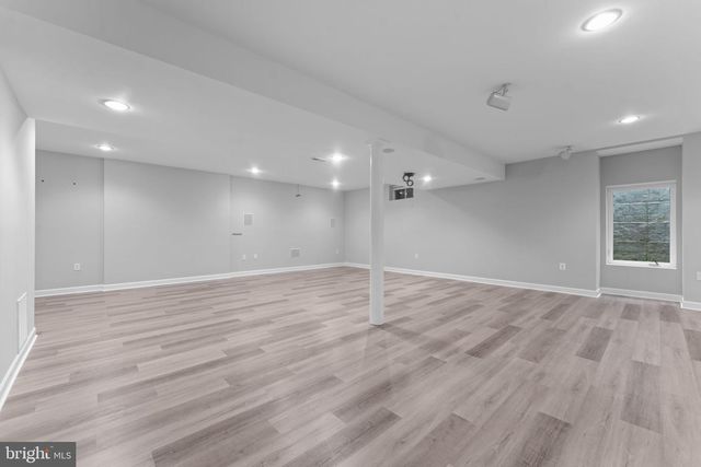 47672 PAULSEN SQ, Sterling, VA 20165