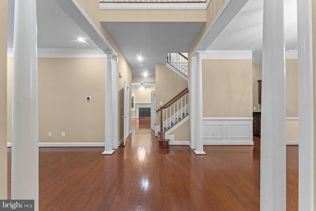 47672 PAULSEN SQ, Sterling, VA 20165