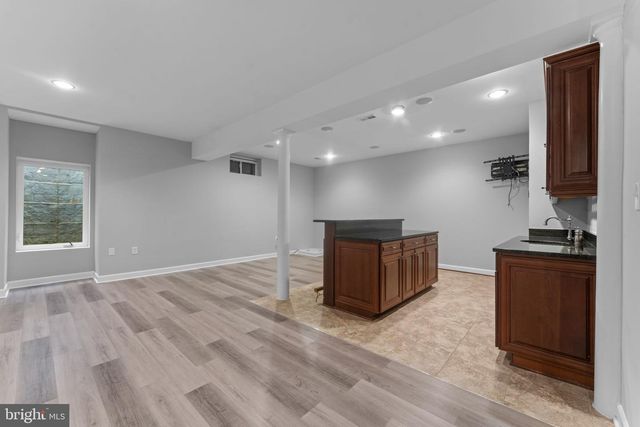 47672 PAULSEN SQ, Sterling, VA 20165