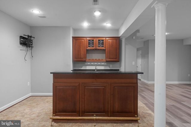 47672 PAULSEN SQ, Sterling, VA 20165