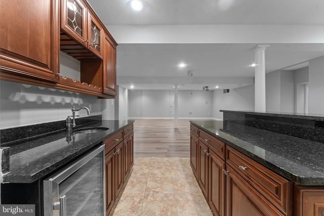 47672 PAULSEN SQ, Sterling, VA 20165