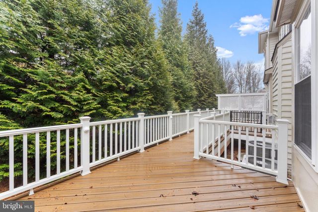 47672 PAULSEN SQ, Sterling, VA 20165