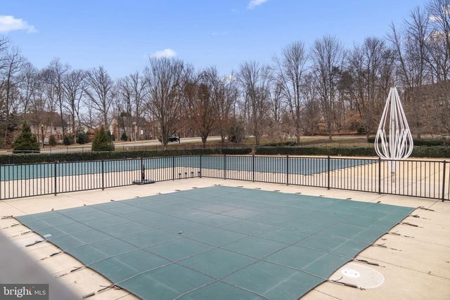47672 PAULSEN SQ, Sterling, VA 20165