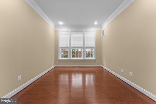 47672 PAULSEN SQ, Sterling, VA 20165