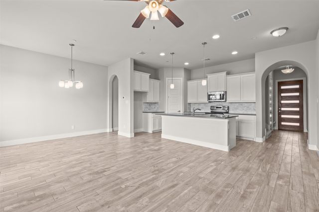 325 Featherstone Trail, Wylie, TX 75098