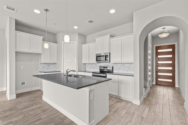 325 Featherstone Trail, Wylie, TX 75098