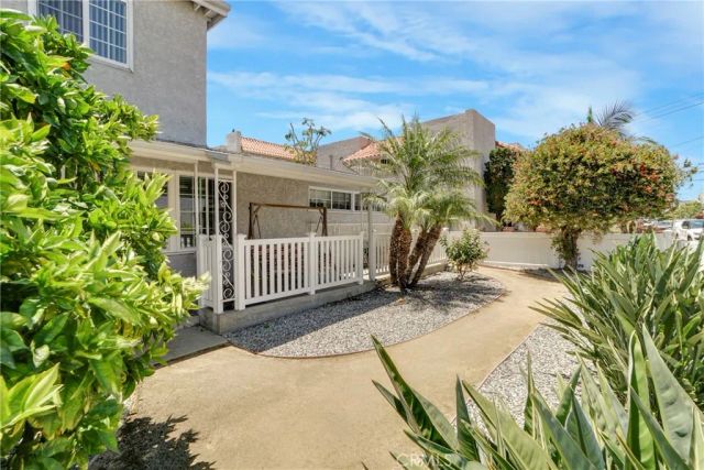 2022 Graham Ave, Redondo Beach, CA 90278