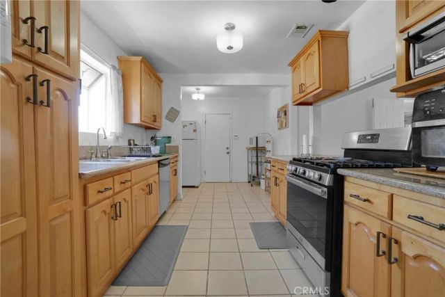 2022 Graham Ave, Redondo Beach, CA 90278