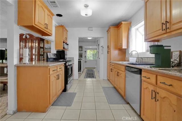 2022 Graham Ave, Redondo Beach, CA 90278