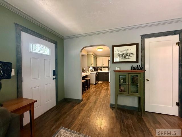 1099 Spratt Avenue, Idaho Falls, ID 83404