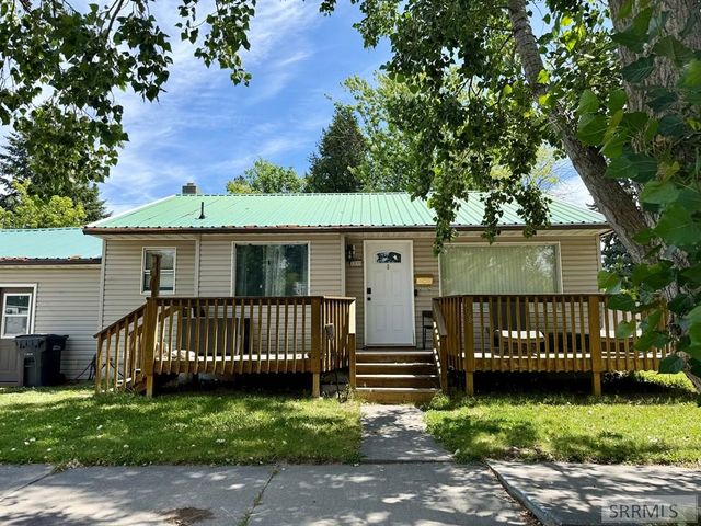 1099 Spratt Avenue, Idaho Falls, ID 83404