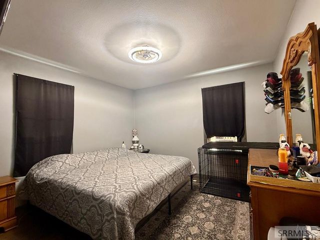1099 Spratt Avenue, Idaho Falls, ID 83404