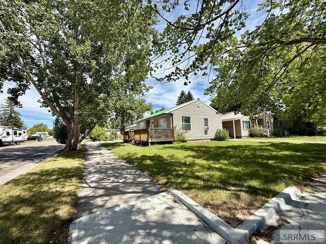 1099 Spratt Avenue, Idaho Falls, ID 83404