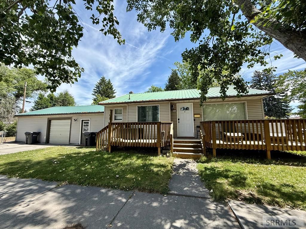1099 Spratt Avenue, Idaho Falls, ID 83404