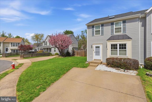 1004 WYTHE CT NE, Leesburg, VA 20176