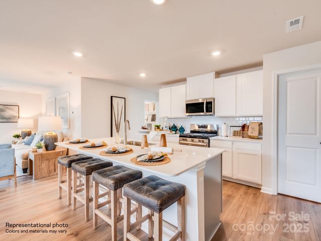 12112 Devon Square Court, Charlotte, NC 28262
