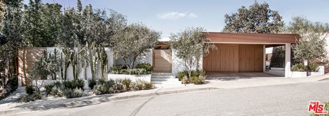 3539 Beverly Ridge Drive, Sherman Oaks, CA 91423