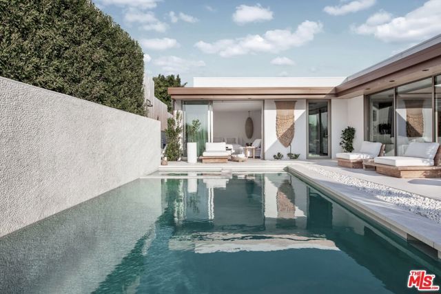3539 Beverly Ridge Drive, Sherman Oaks, CA 91423