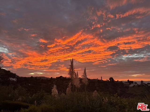 3539 Beverly Ridge Drive, Sherman Oaks, CA 91423