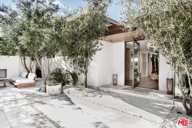 3539 Beverly Ridge Drive, Sherman Oaks, CA 91423