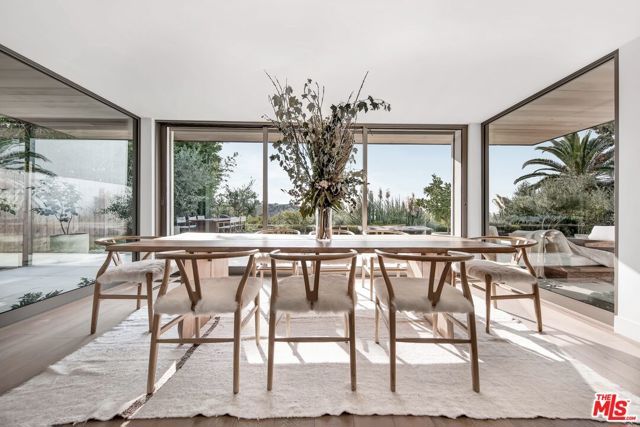 3539 Beverly Ridge Drive, Sherman Oaks, CA 91423