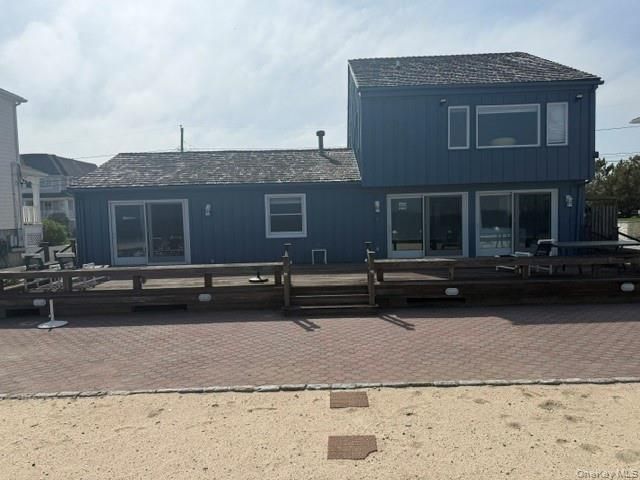 25 Shinnecock Road, East Quogue, NY 11942