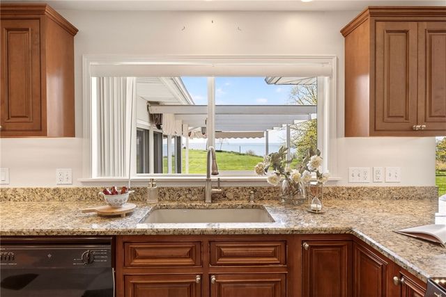 1640 Lake Rd, Webster, NY 14580