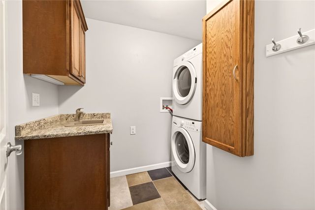 1640 Lake Rd, Webster, NY 14580